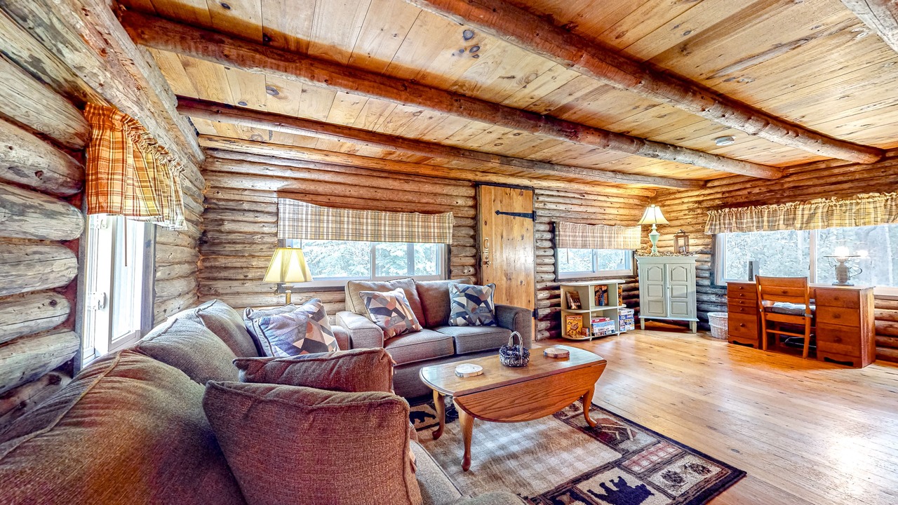 Photo of Livingroom in Center Ossipee