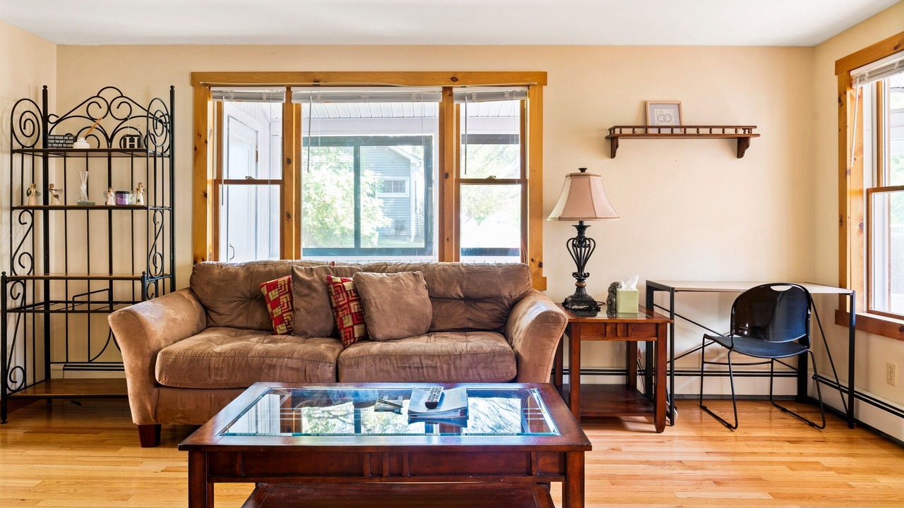 Photo of Livingroom in Lake George