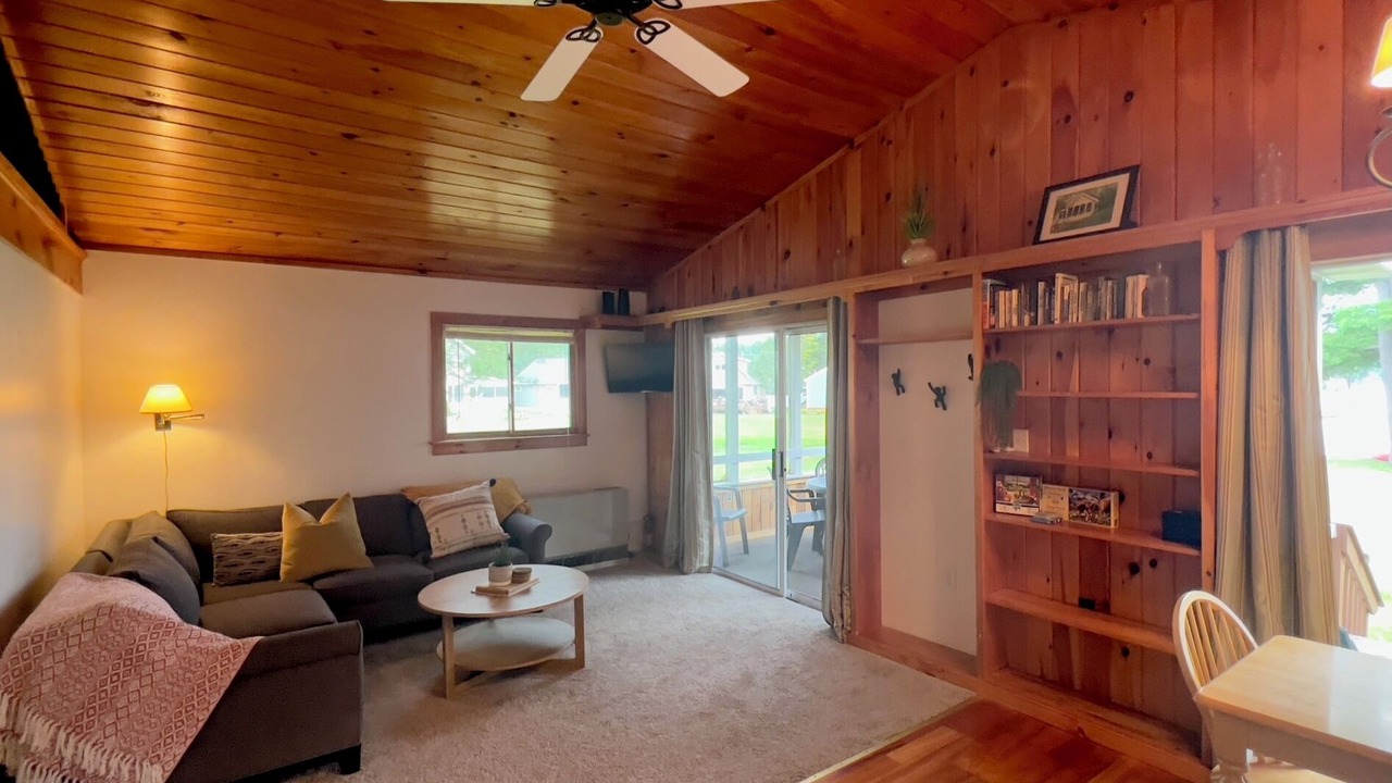 Photo of Livingroom in Schroon Lake