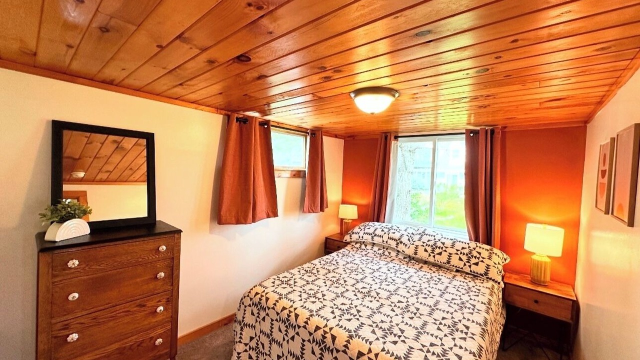 Photo of Bedroom in Schroon Lake