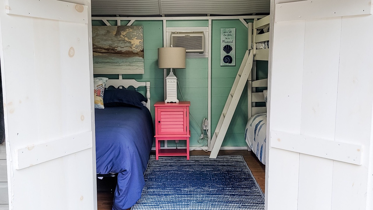 Photo of Bedroom in West Yarmouth