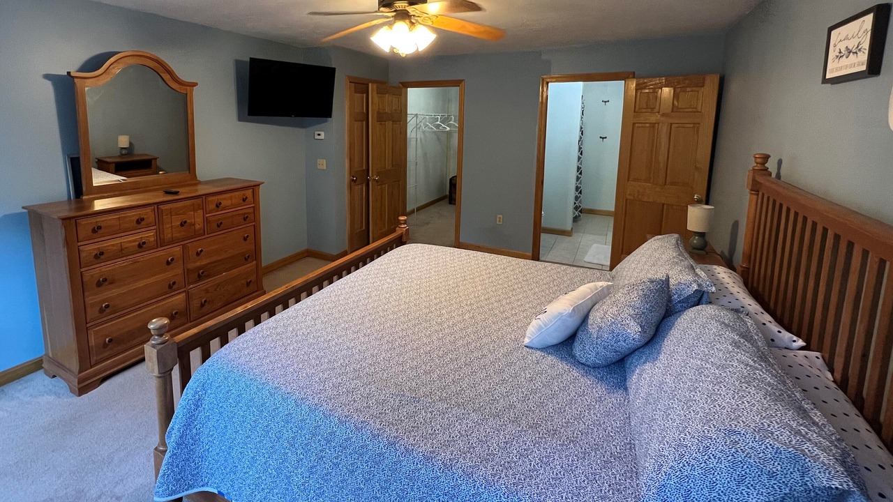 Photo of Bedroom in Wolfeboro