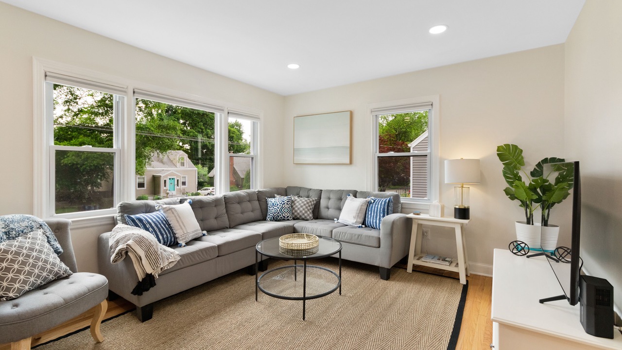 Photo of Livingroom in West Haven