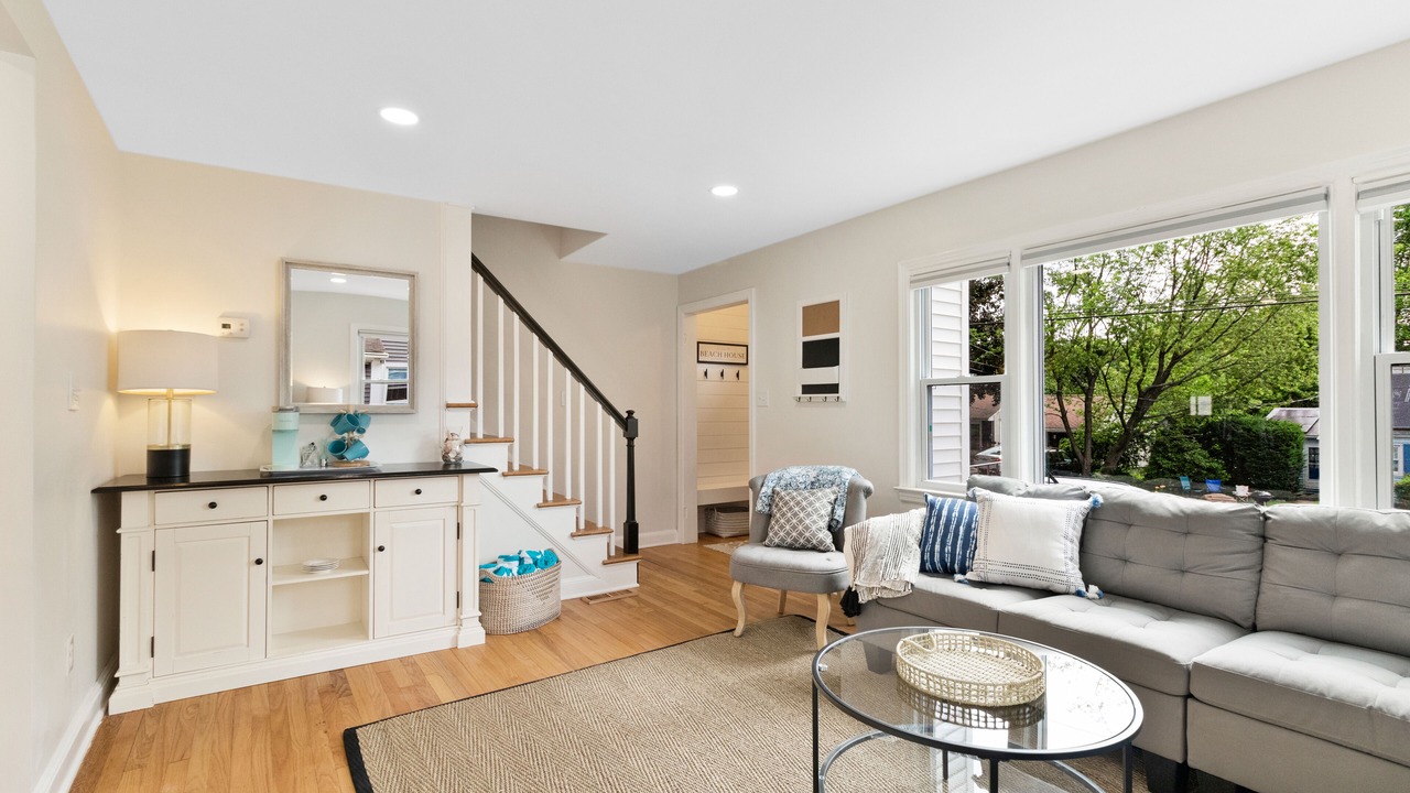 Photo of Livingroom in West Haven