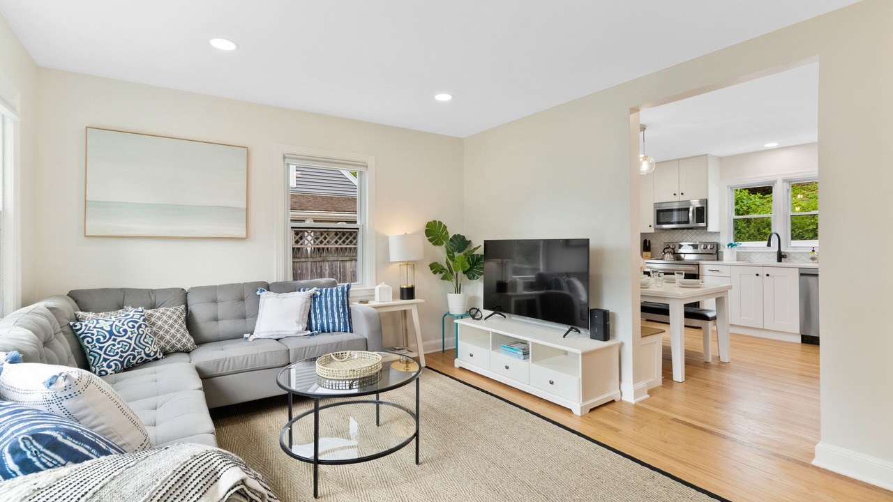 Photo of Livingroom in West Haven