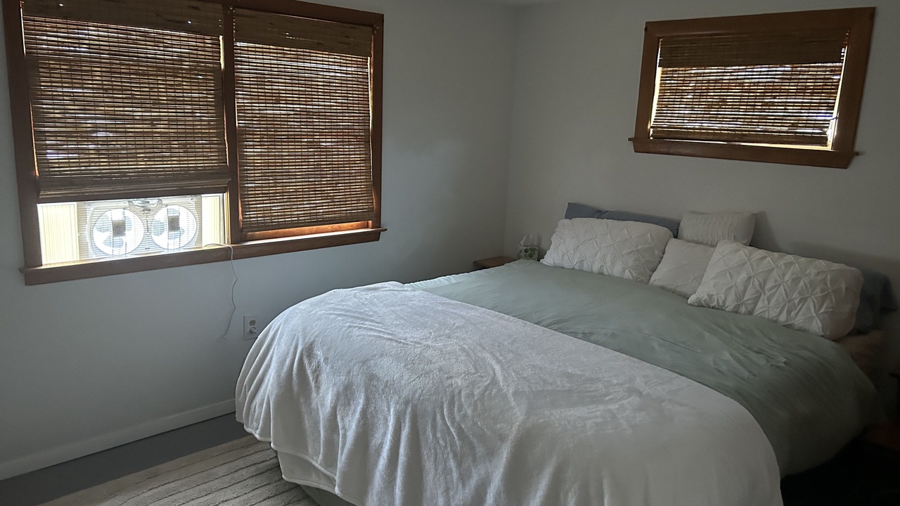 Photo of Bedroom in Niantic