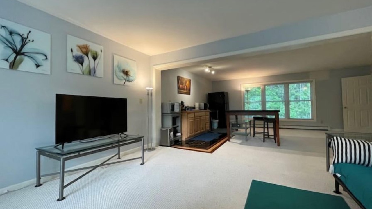 Photo of Livingroom in Scarborough