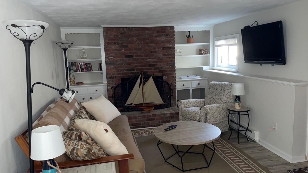 Photo of Livingroom in Top of the Hill