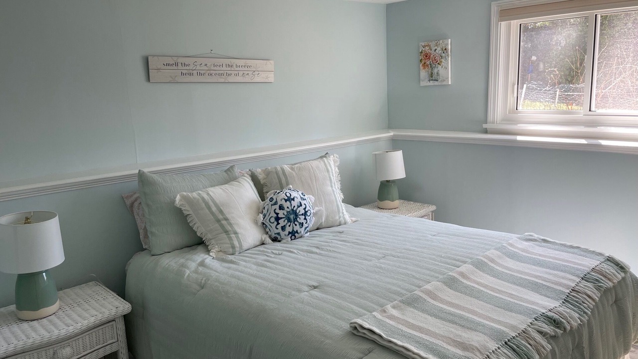 Photo of Bedroom in Top of the Hill