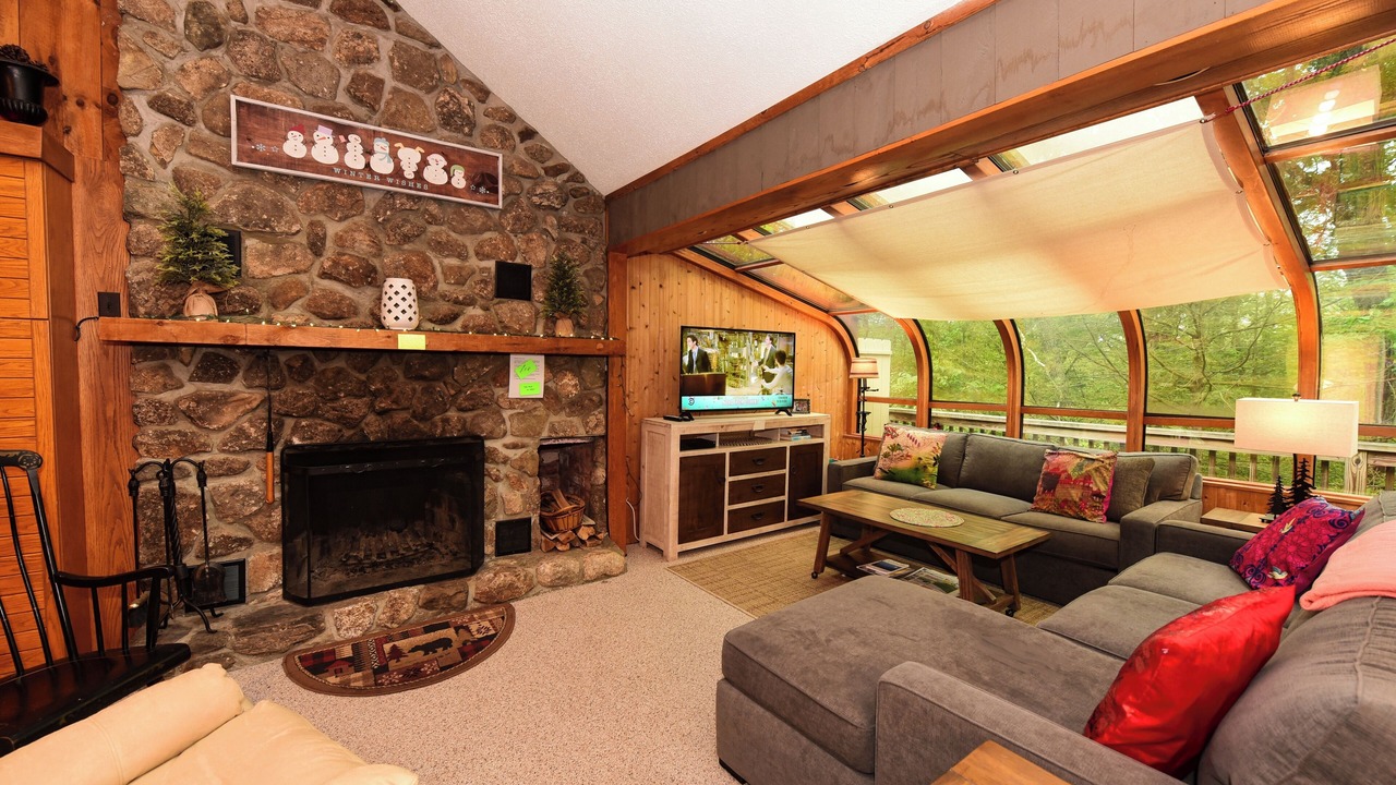 Photo of Livingroom in North Conway