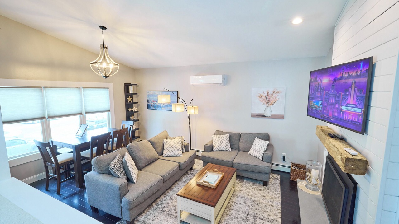 Photo of Livingroom in Milford