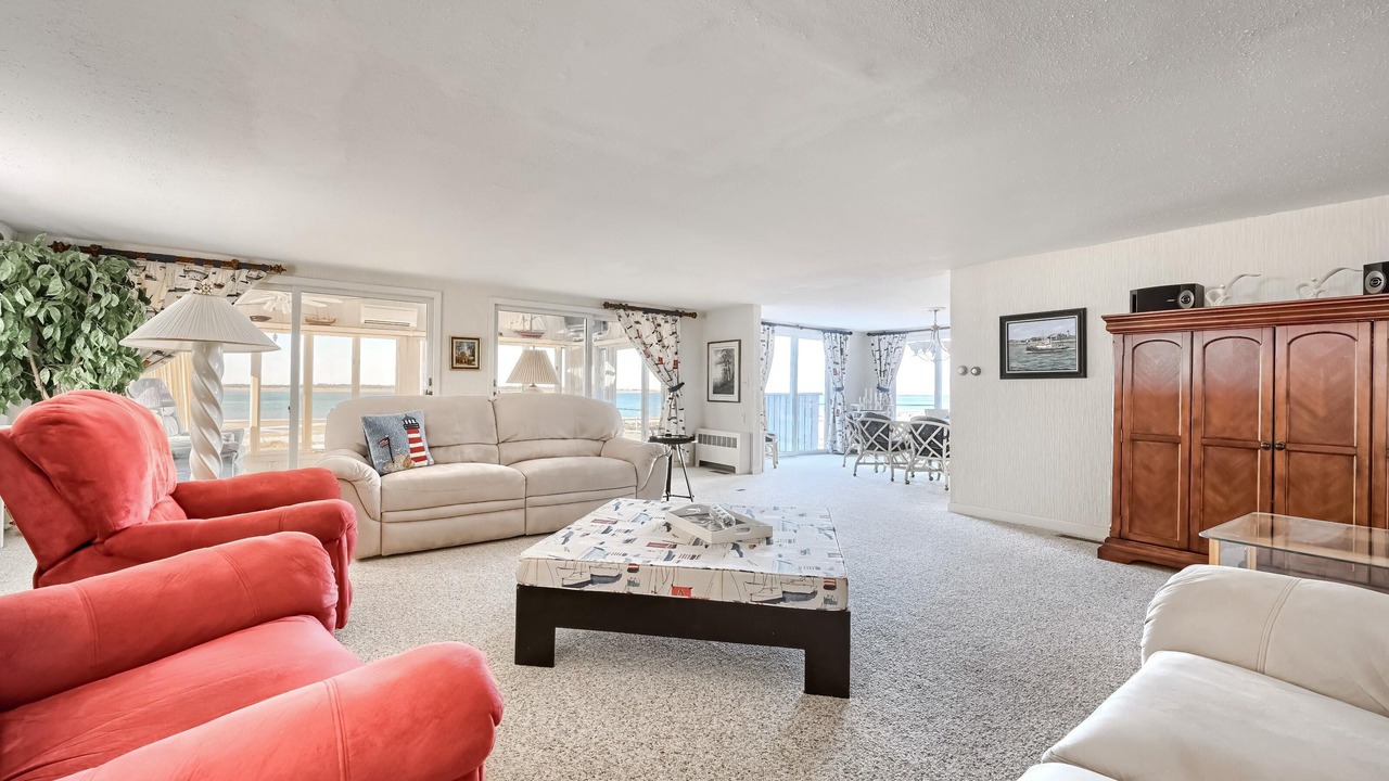 Photo of Livingroom in Barnstable