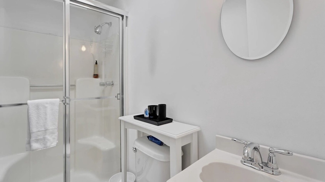 Photo of Bathroom in Amagansett North