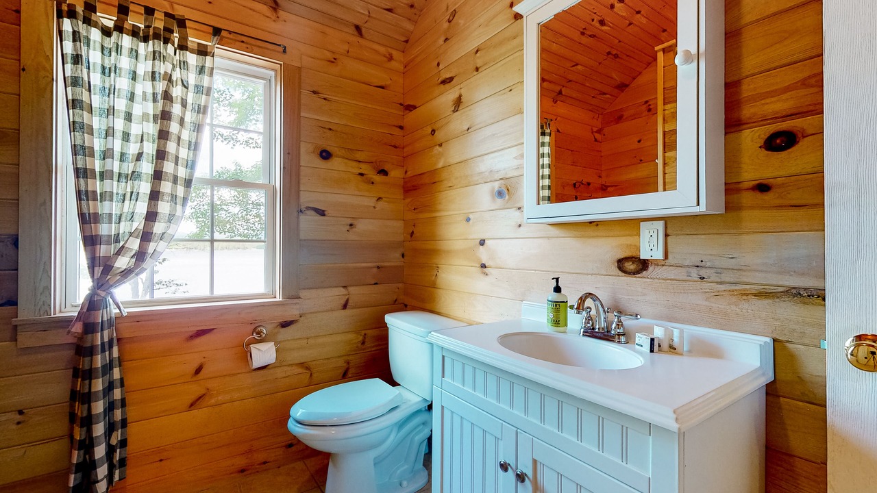 Photo of Bathroom in The Bays