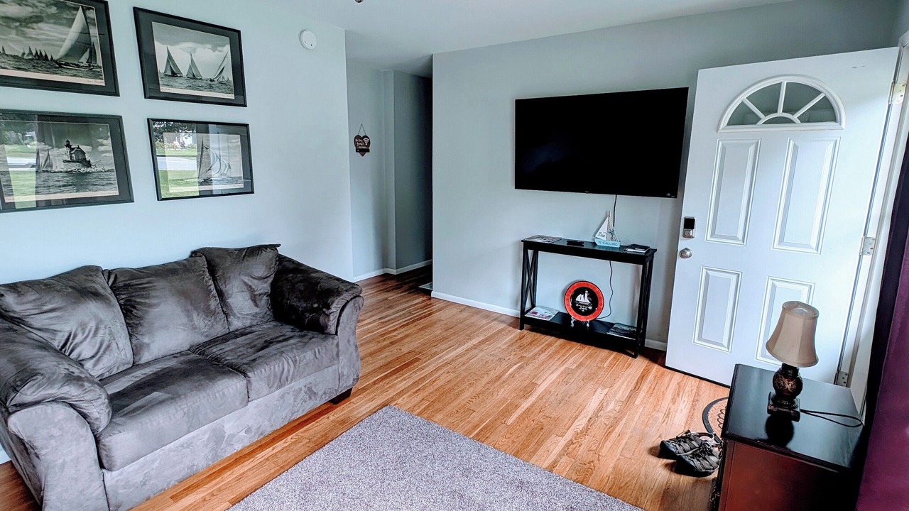 Photo of Livingroom in Canandaigua