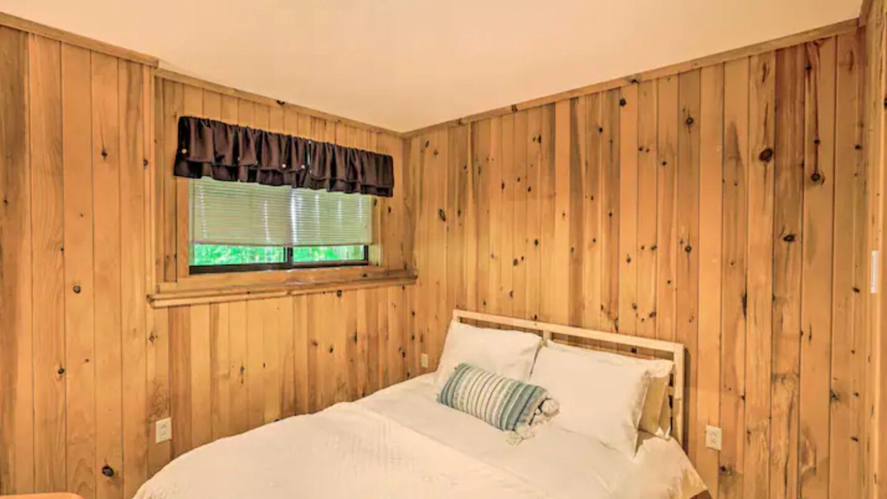 Photo of Bedroom in Otis