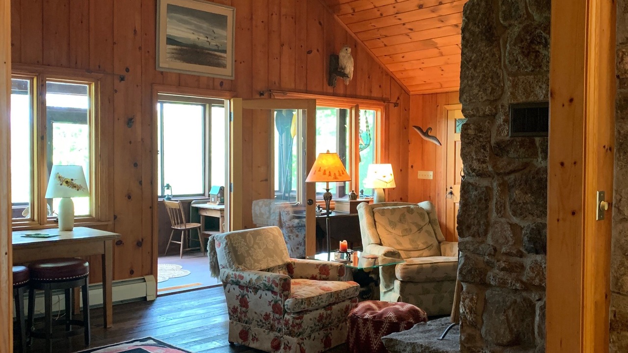 Photo of Livingroom in Moultonborough