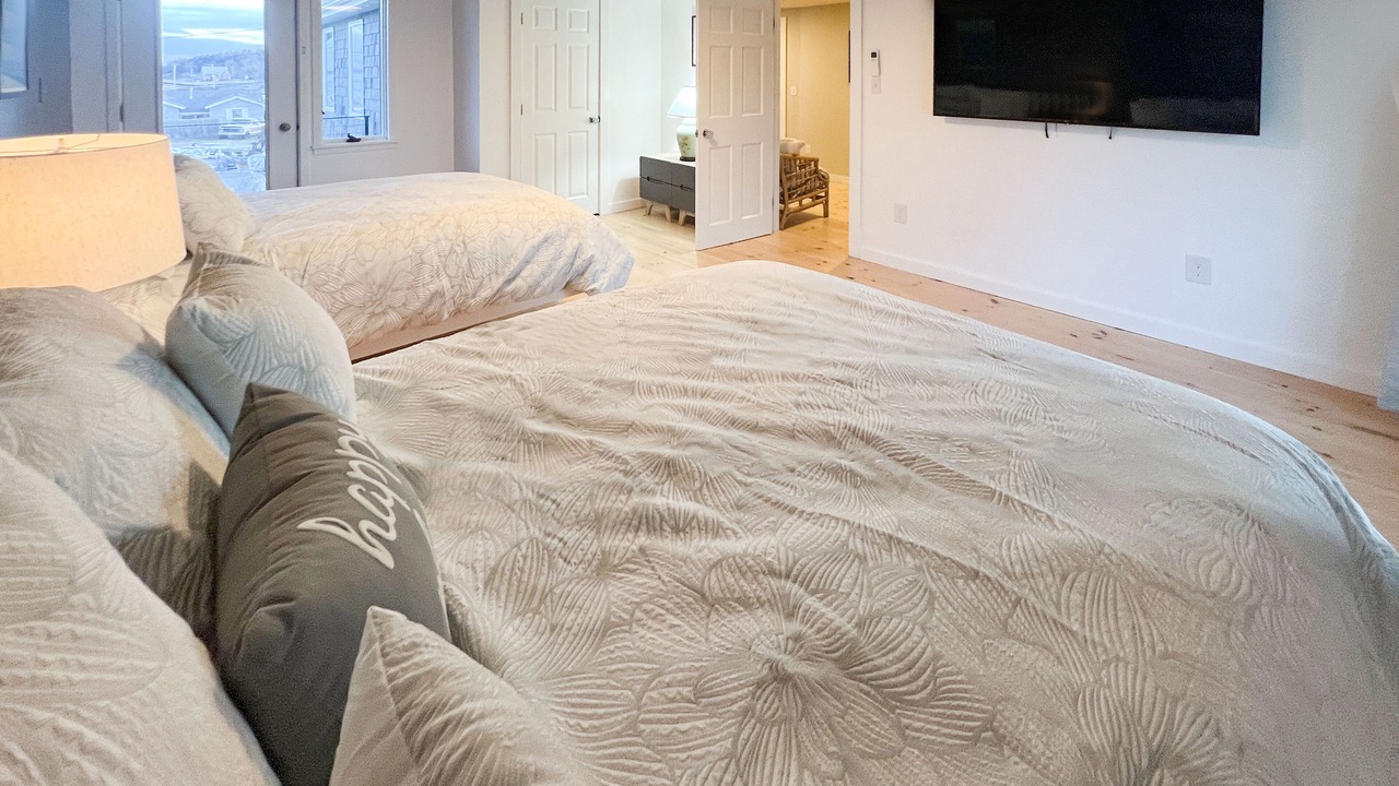 Photo of Bedroom in Mid-Coast and Islands