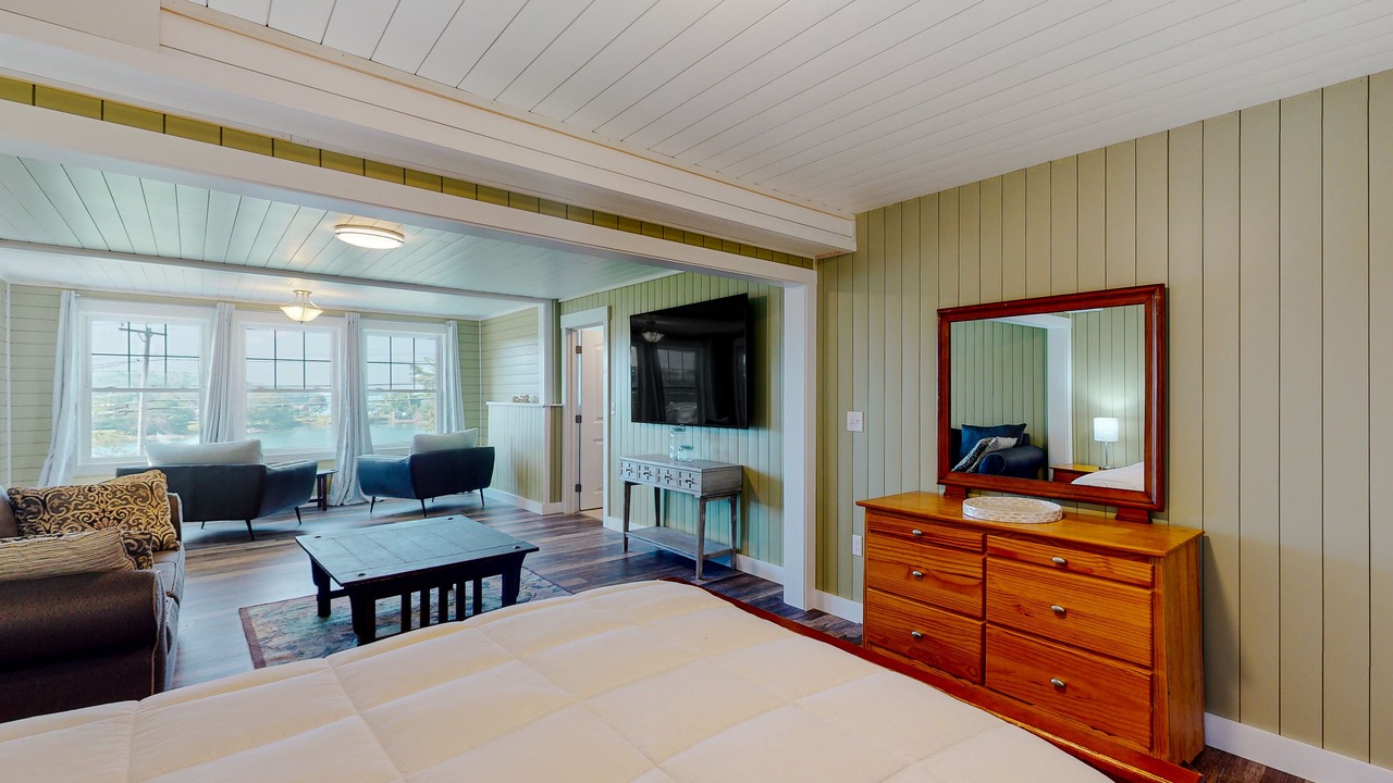 Photo of Bedroom in Bayville