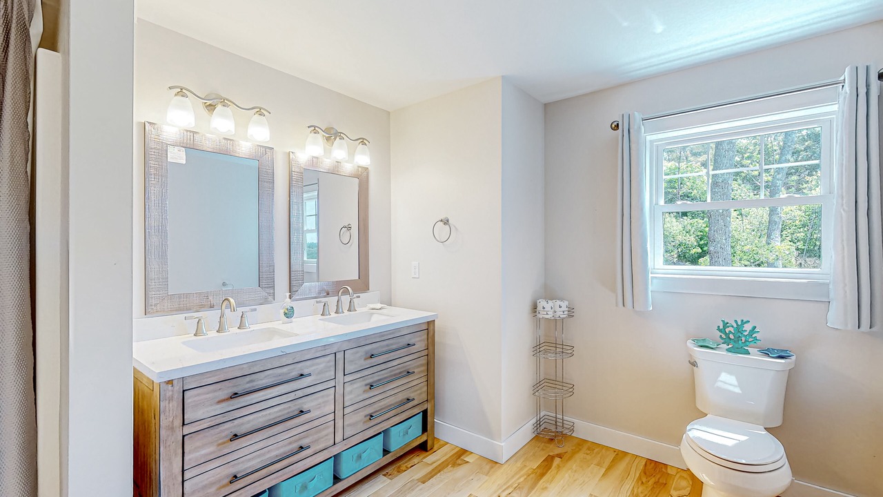 Photo of Bathroom in Bayville