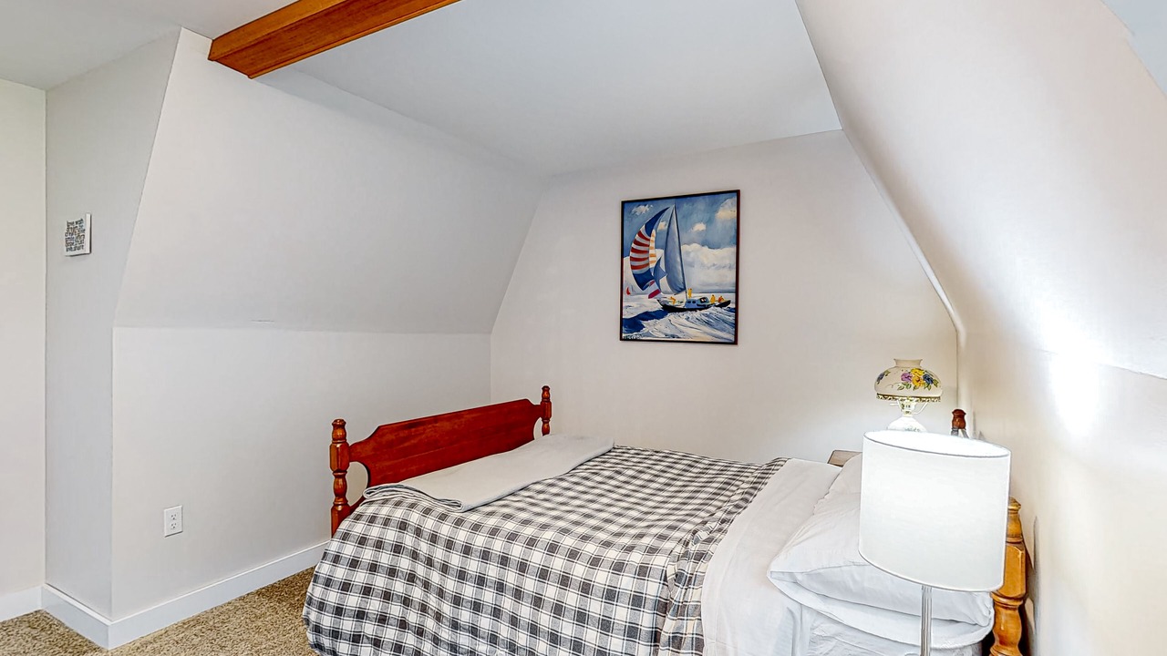 Photo of Bedroom in Bayville