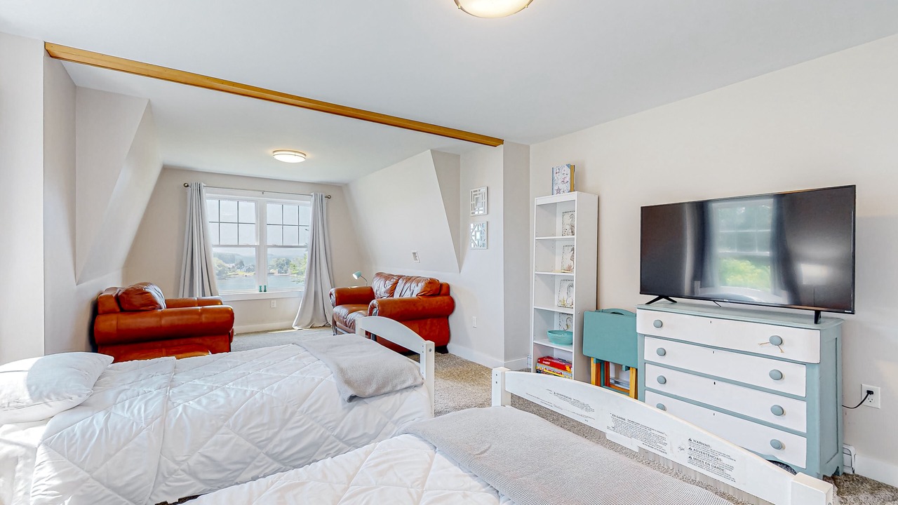 Photo of Bedroom in Bayville