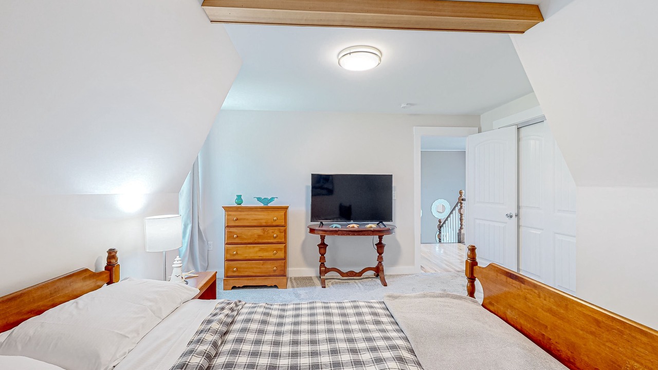 Photo of Bedroom in Bayville