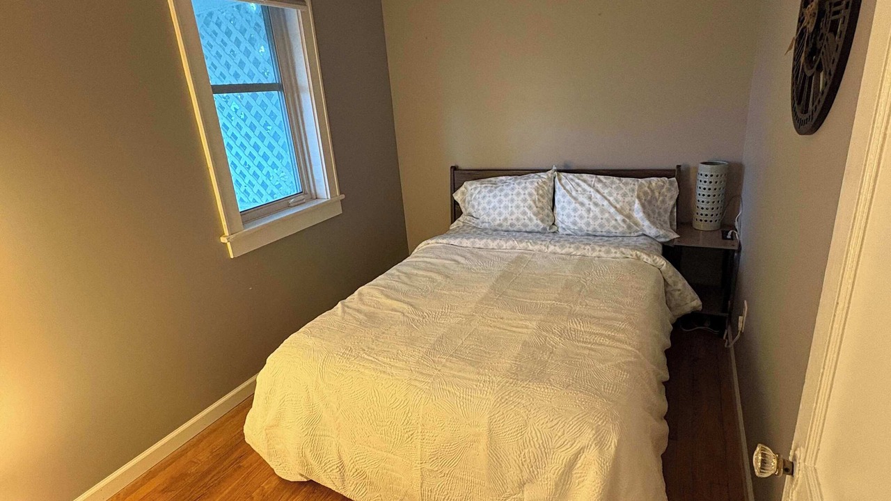 Photo of Bedroom in Old North End