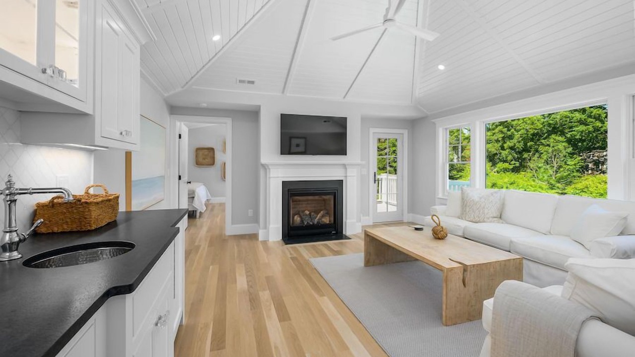 Photo of Livingroom in Chatham