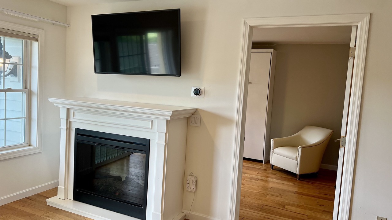 Photo of Livingroom in Hancock