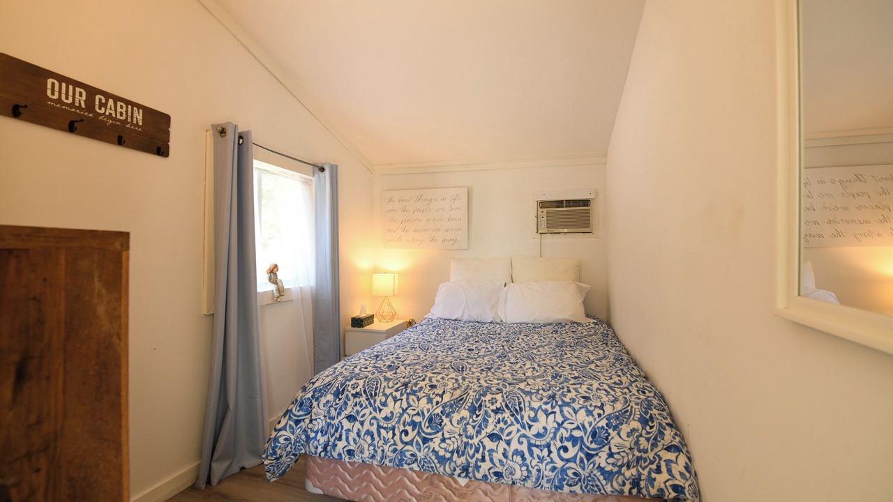 Photo of Bedroom in Naples