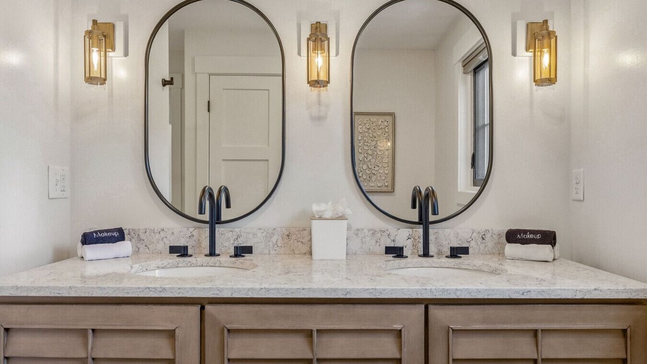 Photo of Bathroom in Ogunquit
