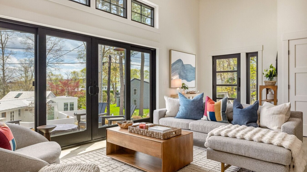 Photo of Livingroom in Ogunquit