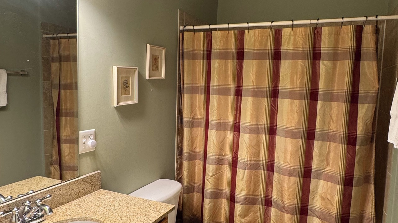 Photo of Bathroom in Hunter