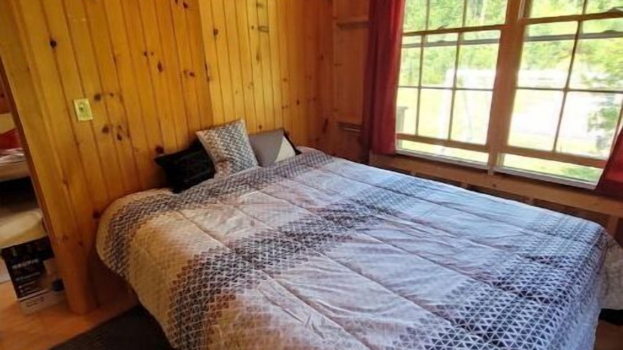 Photo of Bedroom in Wolfeboro
