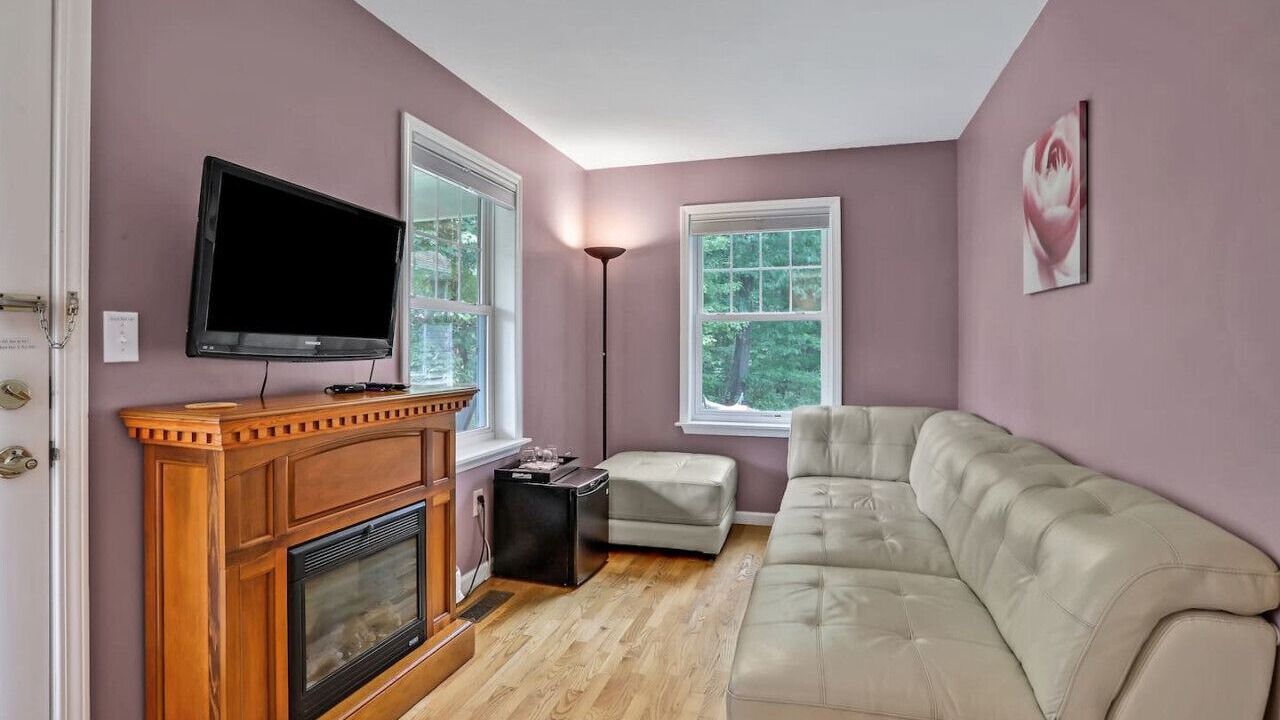 Photo of Livingroom in New Paltz