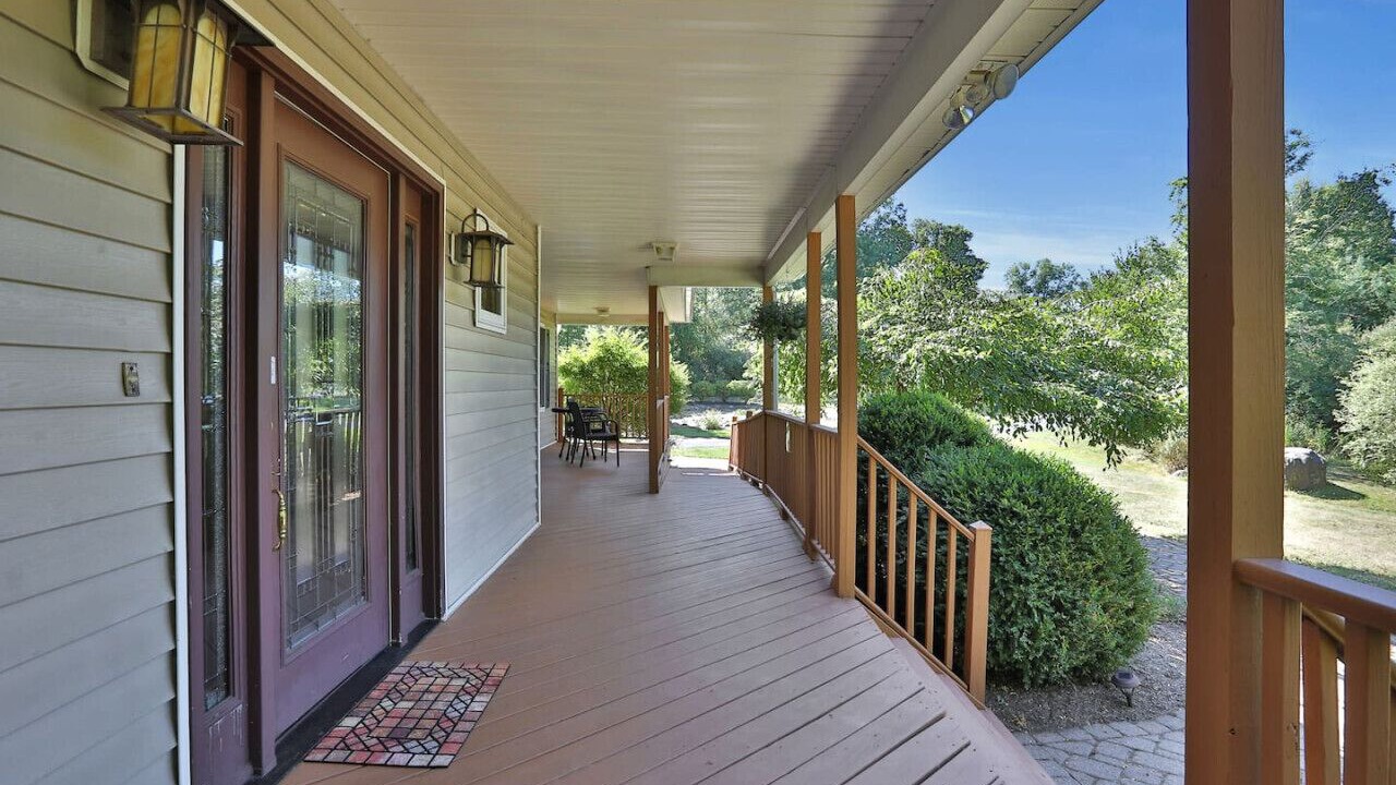 Photo of Patio Balcony in New Paltz