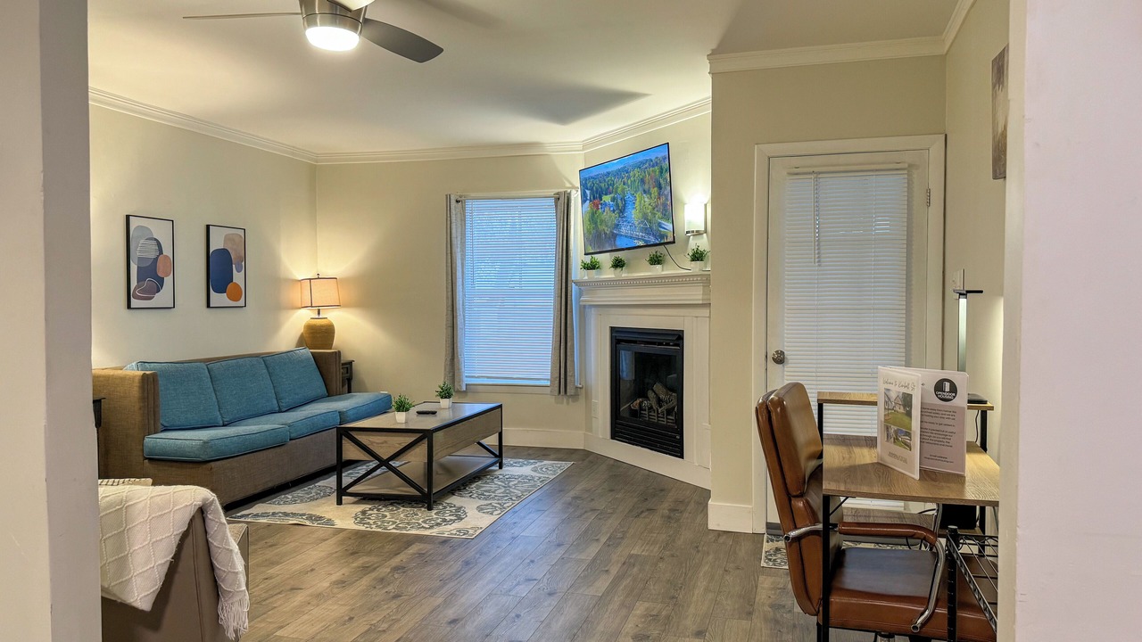 Photo of Livingroom in Rimmon Heights
