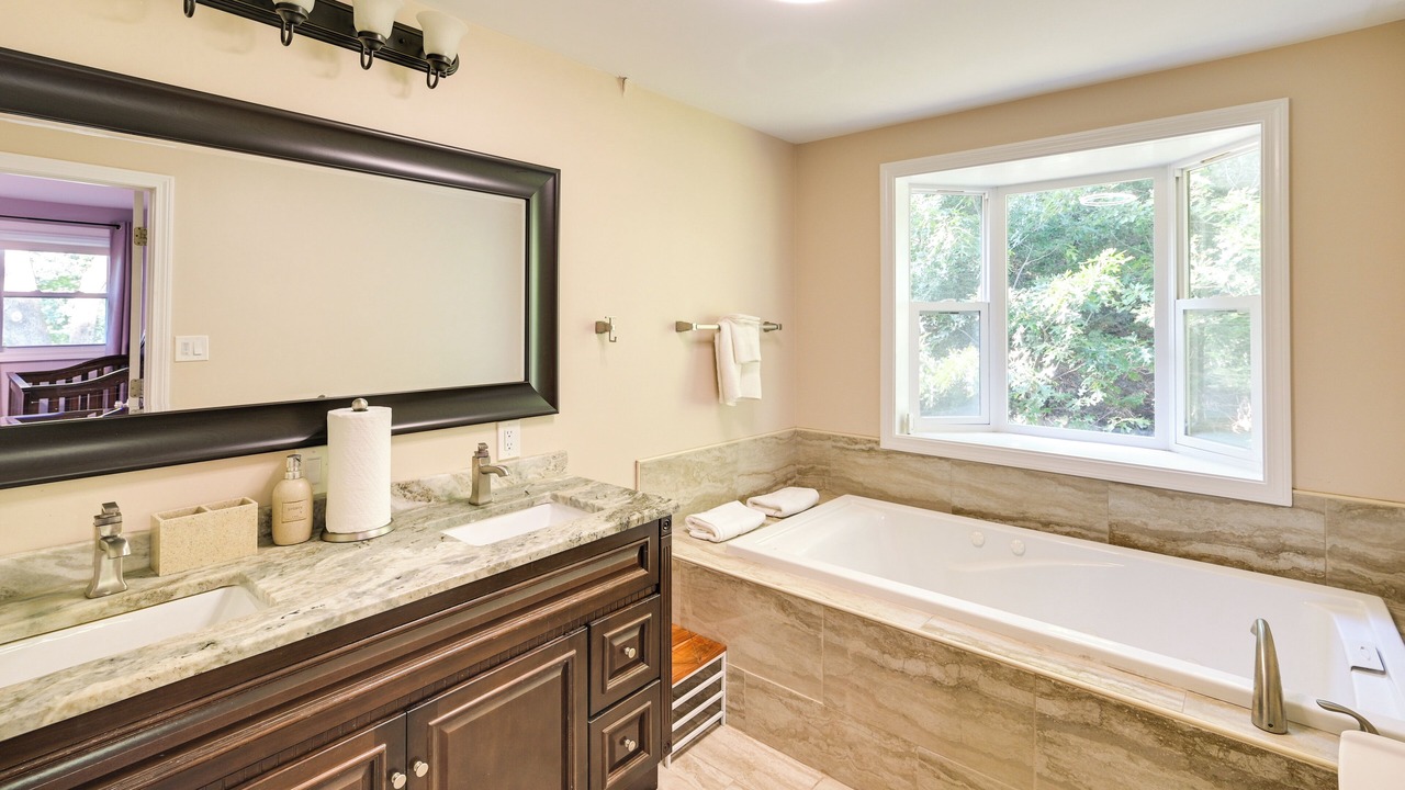 Photo of Bathroom in Piety Corner