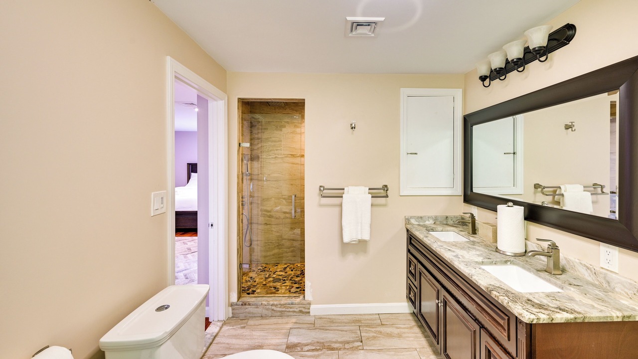 Photo of Bathroom in Piety Corner