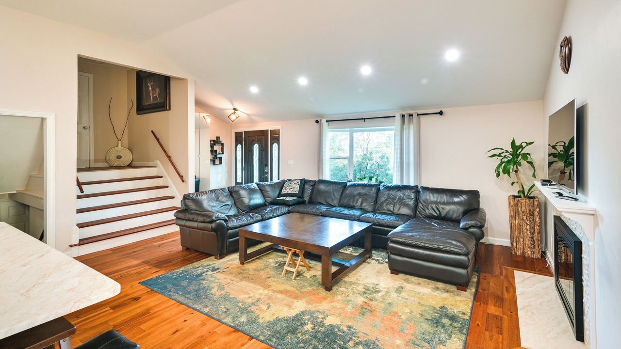 Photo of Livingroom in Piety Corner