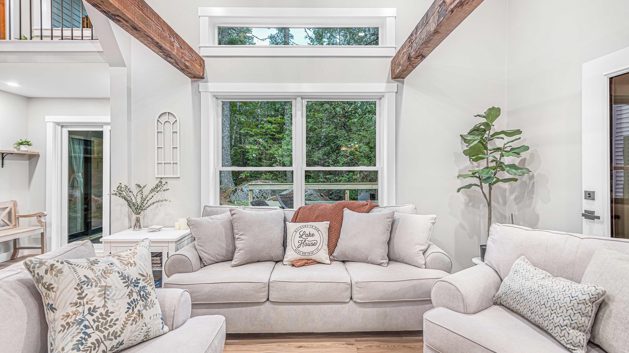 Photo of Livingroom in Lucerne-in-Maine