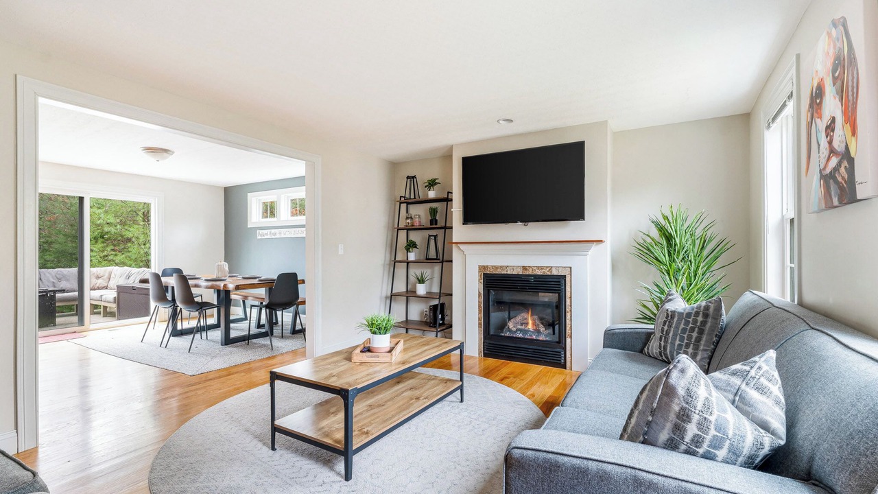 Photo of Livingroom in East Falmouth