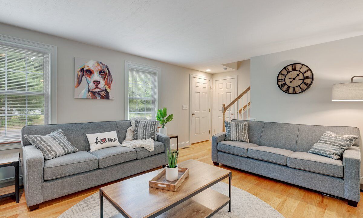 Photo of Livingroom in East Falmouth