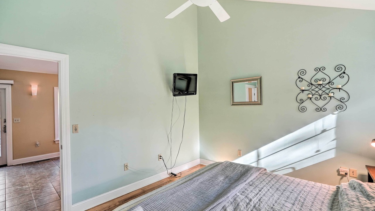 Photo of Bedroom in Lenox