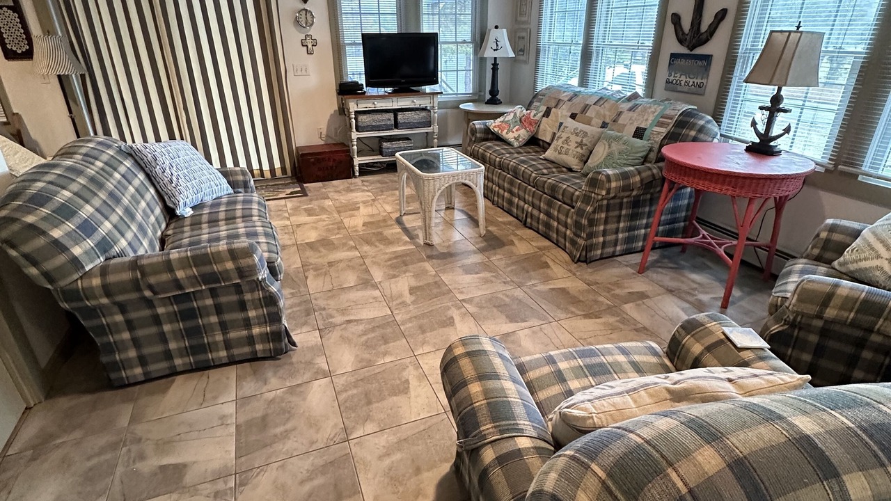 Photo of Livingroom in Charlestown