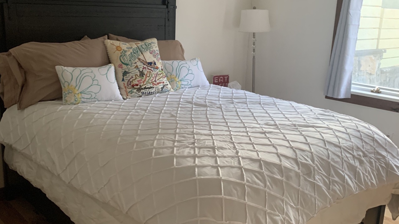 Photo of Bedroom in Edgewood