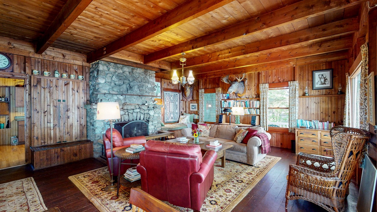Photo of Livingroom in Moultonborough