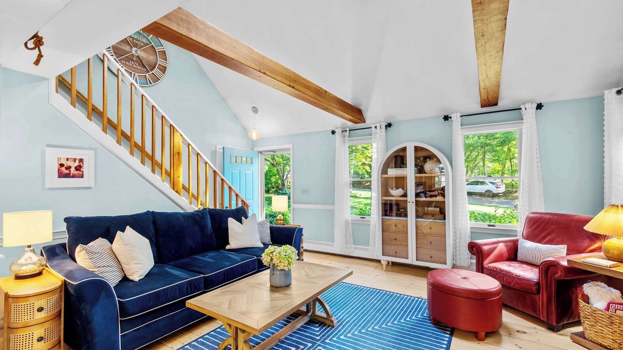 Photo of Livingroom in Eastham