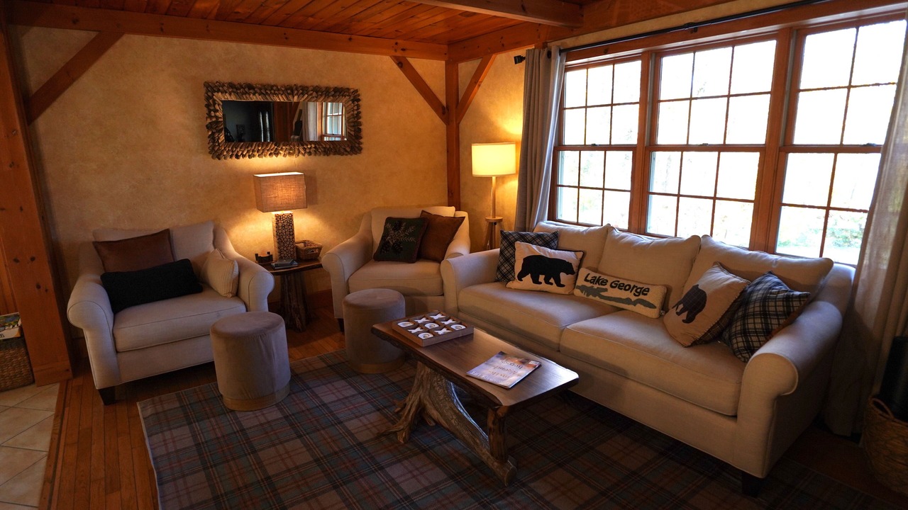 Photo of Livingroom in Lake George